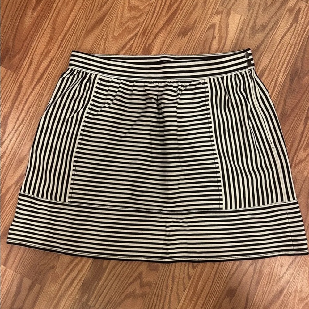 Madewell Woman’s Ponte Swivel Black White Striped Skirt Sz 8